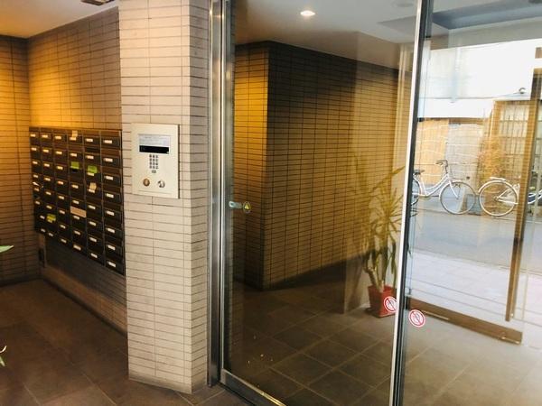 Risingplace上野松が谷 エントランス