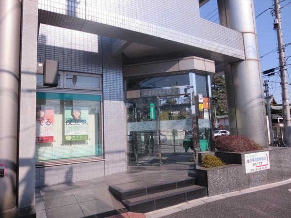 銀行