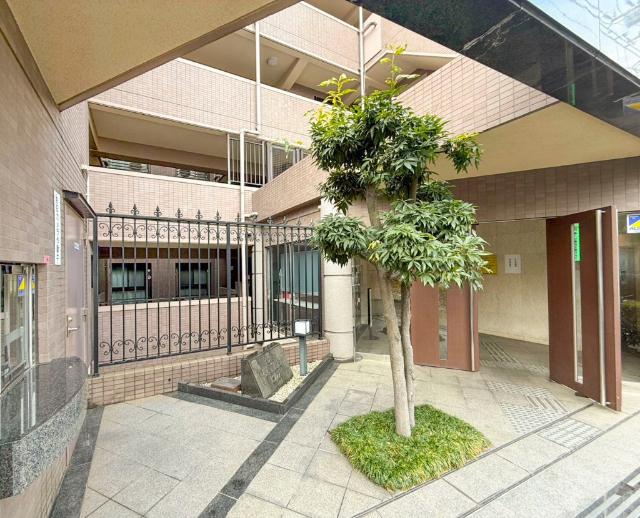 コスモ板橋前野町ヒルズ エントランス