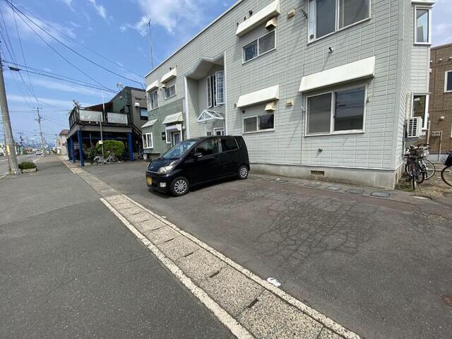 メイユール北都（205） 駐車場