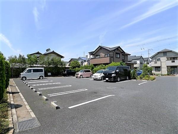 アビターレ（201） 駐車場