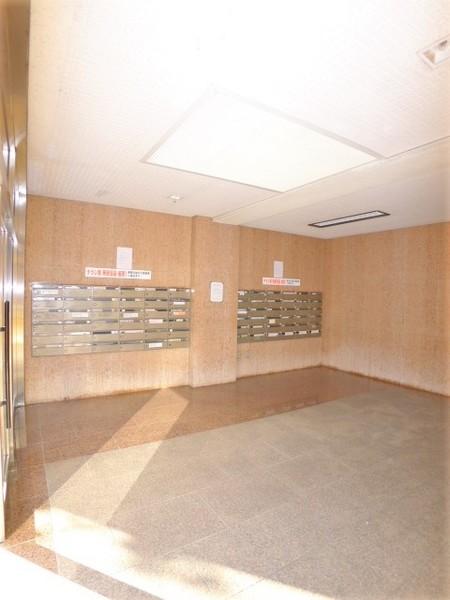 長瀬第三マンション（502） エントランス