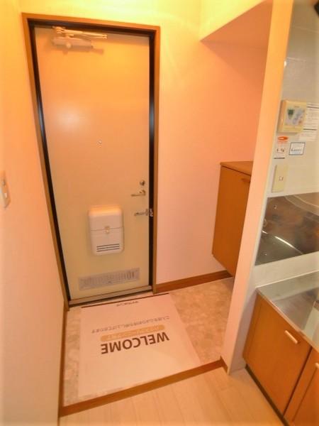 サンクテュエール（107） 玄関