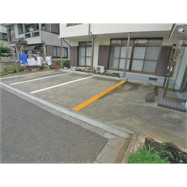 ハイツサンマリーナ（101） 駐車場