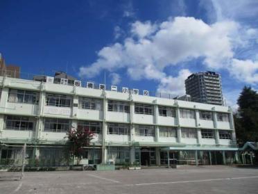 板橋区立板橋第二小学校：479m