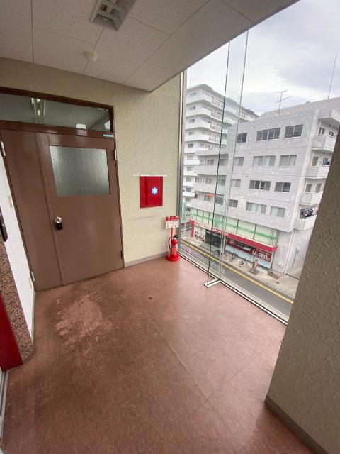 SDAビル（4階） 玄関