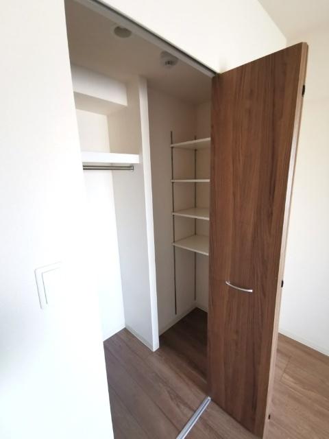 ＥＮＳＥＭＢＬＥ（102） 部屋画像