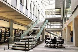 立教大学新座図書館：1682m