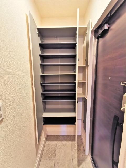 アンジュール徳丸Ａ棟（102） 玄関