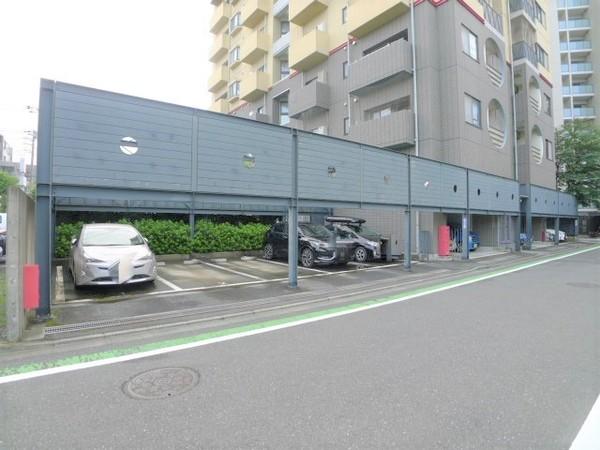 ザ・ステイツ朝霞スペースクエア 駐車場