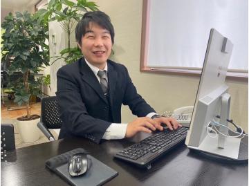 スタッフのサムネイル