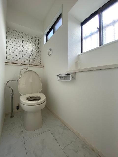 小城町松尾戸建 トイレ