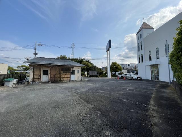 唐津市和多田本村 店舗 駐車場