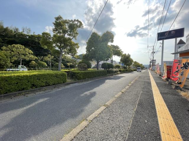 唐津市和多田本村 店舗 前面道路含む現地写真