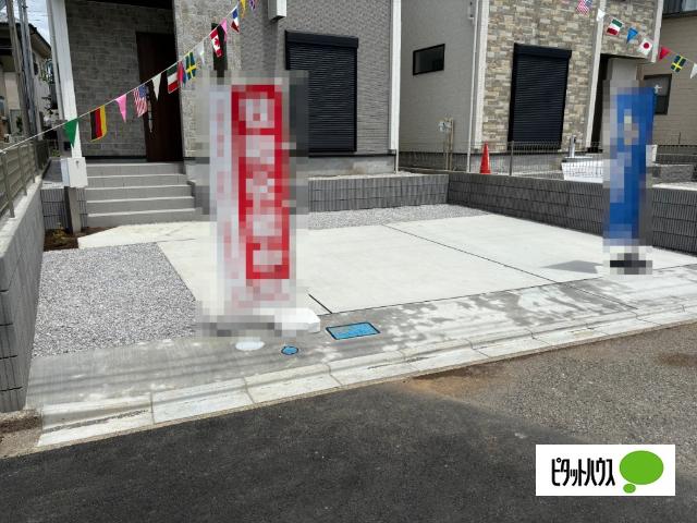 並列3台駐車可能
