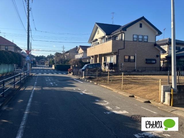 前面道路約8ｍ