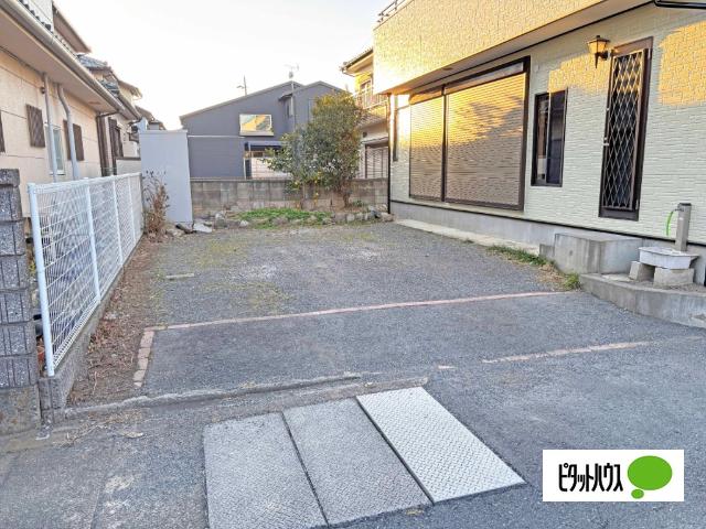 カースペース並列2台駐車可能