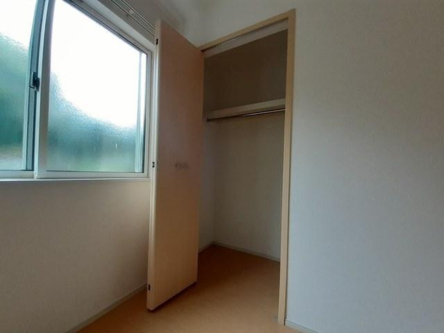 メゾン　リーブル（102） 収納