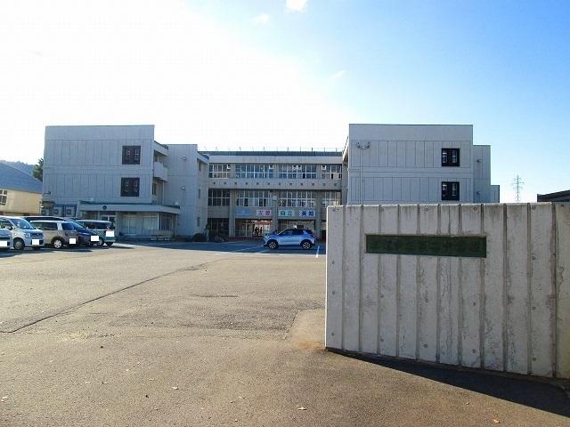米沢市立第二中学校：650m