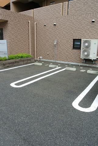 アビタシオンⅡ（305） 駐車場