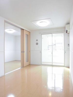 グランドホープ壱番館（203） リビング