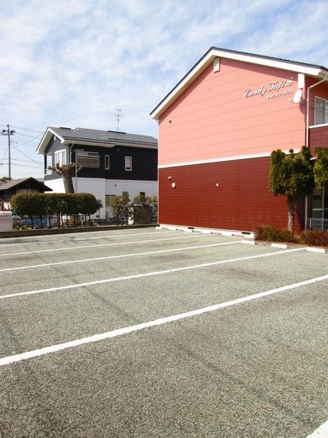 キャンディータフトＳ（101） 駐車場