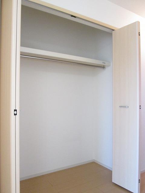メゾン川原毛（104） 収納
