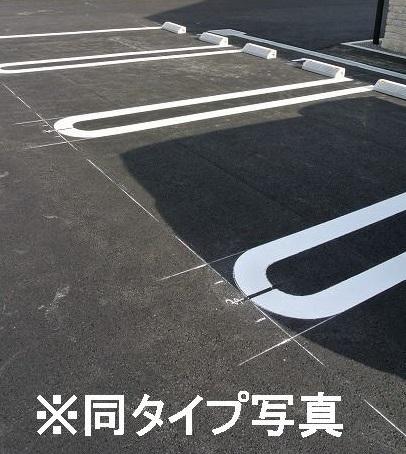 シャルマン天童Ⅰ（104） 駐車場