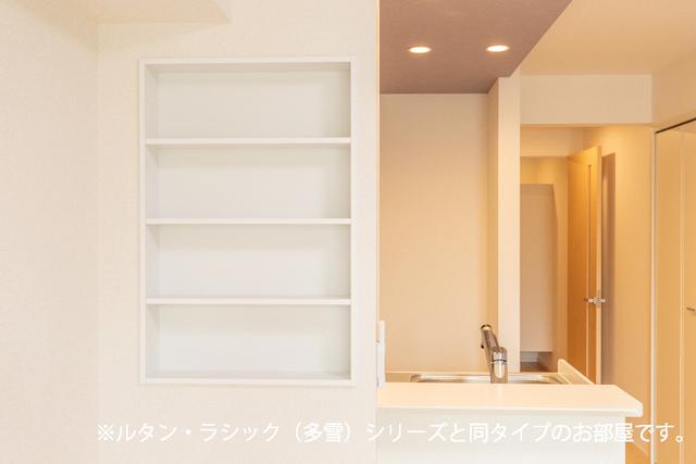 フルール・ド・ヴィオレット（106） 収納