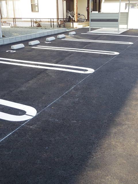 グランドホープ参番館（102） 駐車場