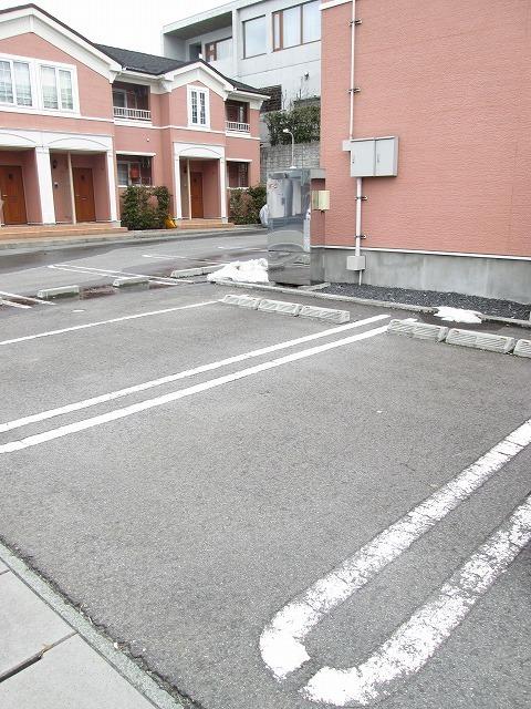 メゾン・さくら　Ｂ（101） 駐車場