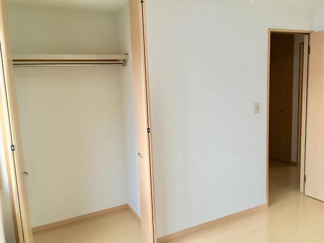 ウィルモア 花楯（102） 収納