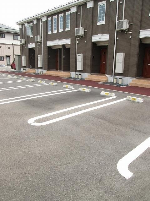 モダニスタ　Ｂ（204） 駐車場