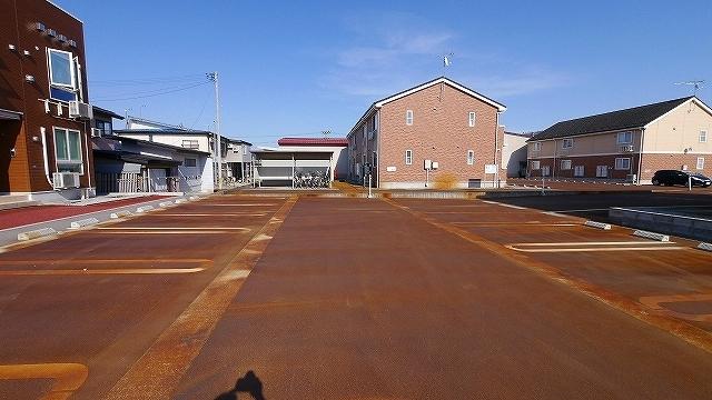 アウローラＣ（102） 駐車場