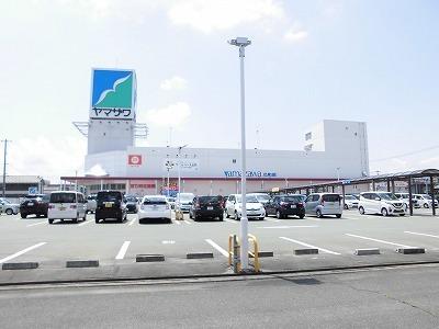 ヤマザワ：1300m