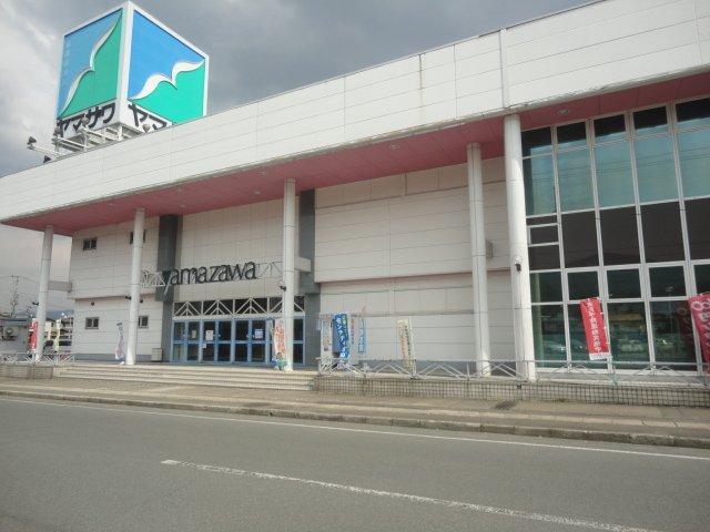 ドラッグヤマザワ上山店：1422m