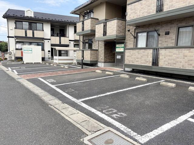 フォルトナⅡ（101） 駐車場