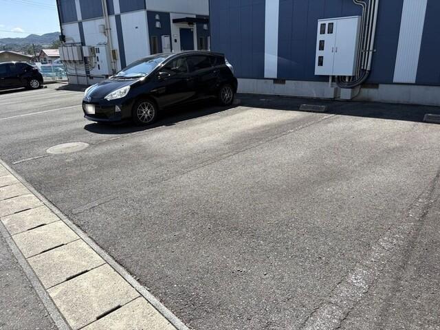 アバンティ成沢西　Ⅰ（A） 駐車場