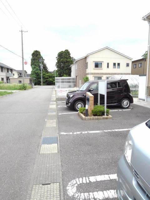 ぼっち（201） 駐車場