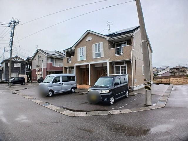 サン・ボヌールⅡ（102） 駐車場