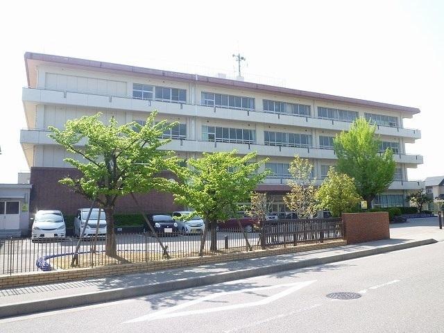 田上小学校：1900m