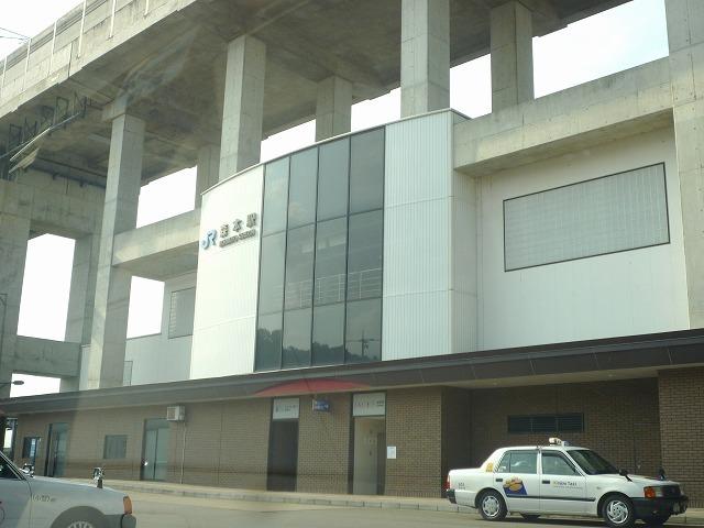 森本駅：2100m