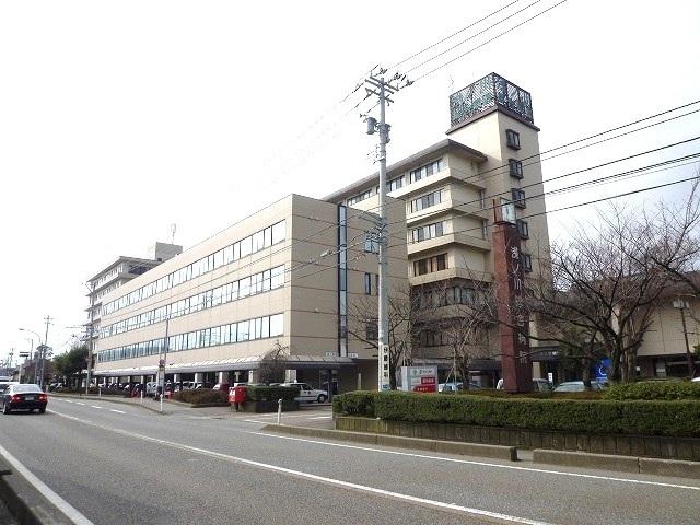 浅ノ川総合病院：2100m