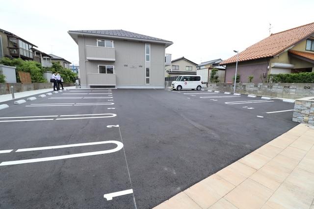 ティエリア２（101） 駐車場