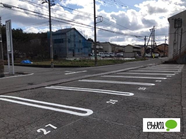 小坂町北D月極駐車場（15（軽専用）） 駐車場
