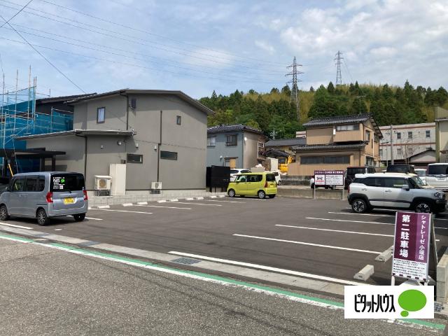 小坂町北240-6.7シャトレーゼ月極駐車場（04） 駐車場