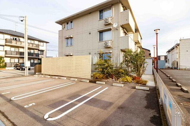 グランヴィル（305） 駐車場