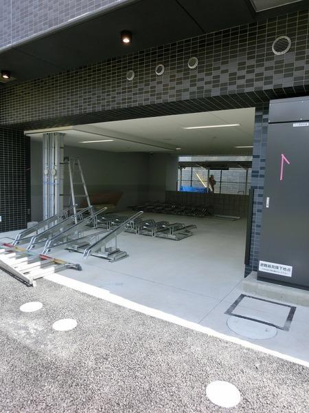 プレサンス梅田ヴェルテ 駐車場