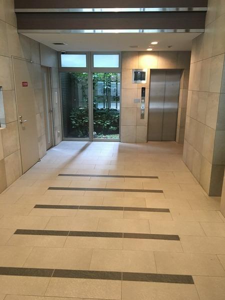 プレサンス南森町駅前（903） ロビー