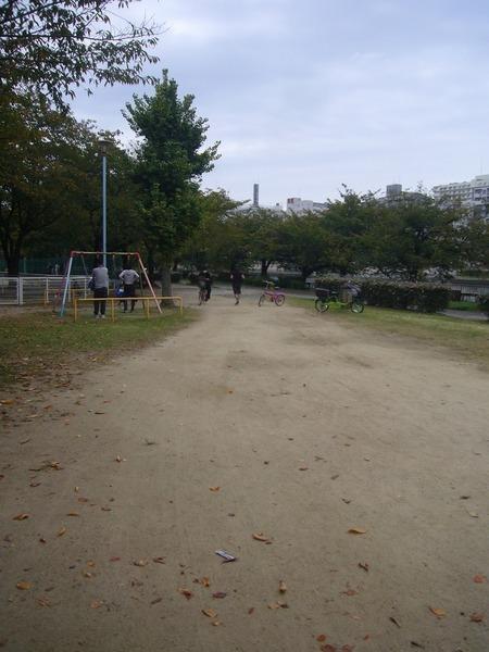 南天満公園：256m